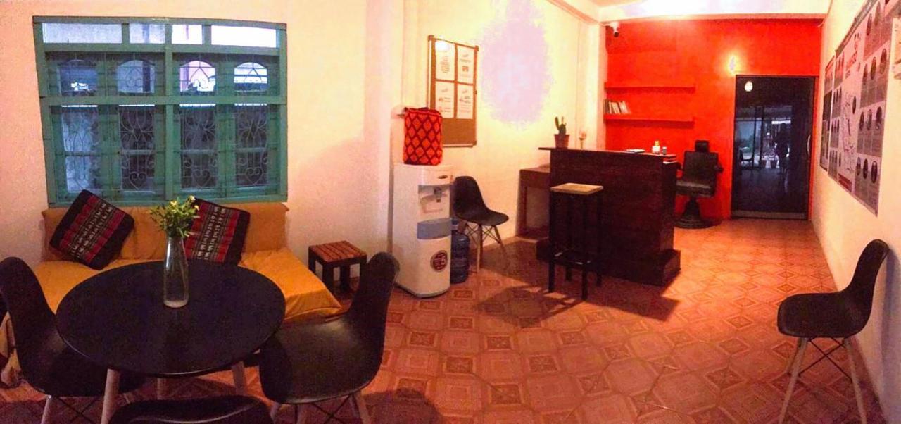 Bamboo Hostel Тхахек Екстериор снимка